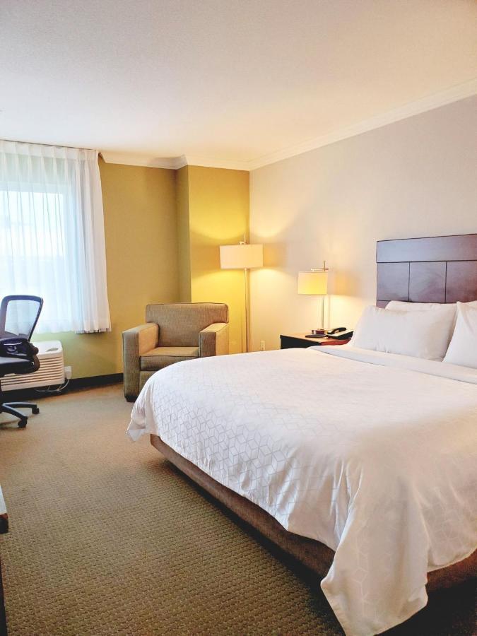 Express & Portland-northwest Downtown By Ihg Hotel