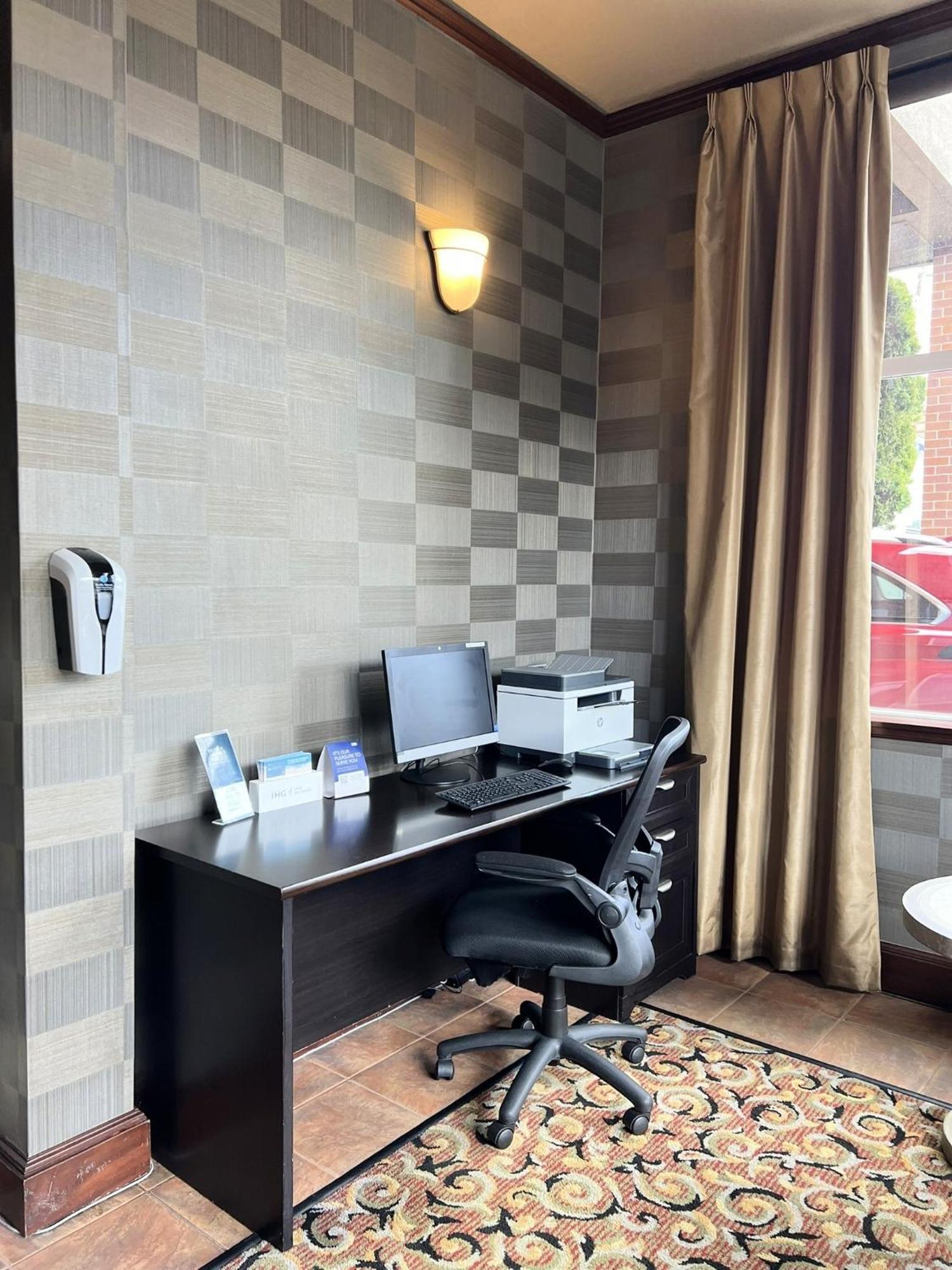Express & Portland-northwest Downtown By Ihg 3* Portland